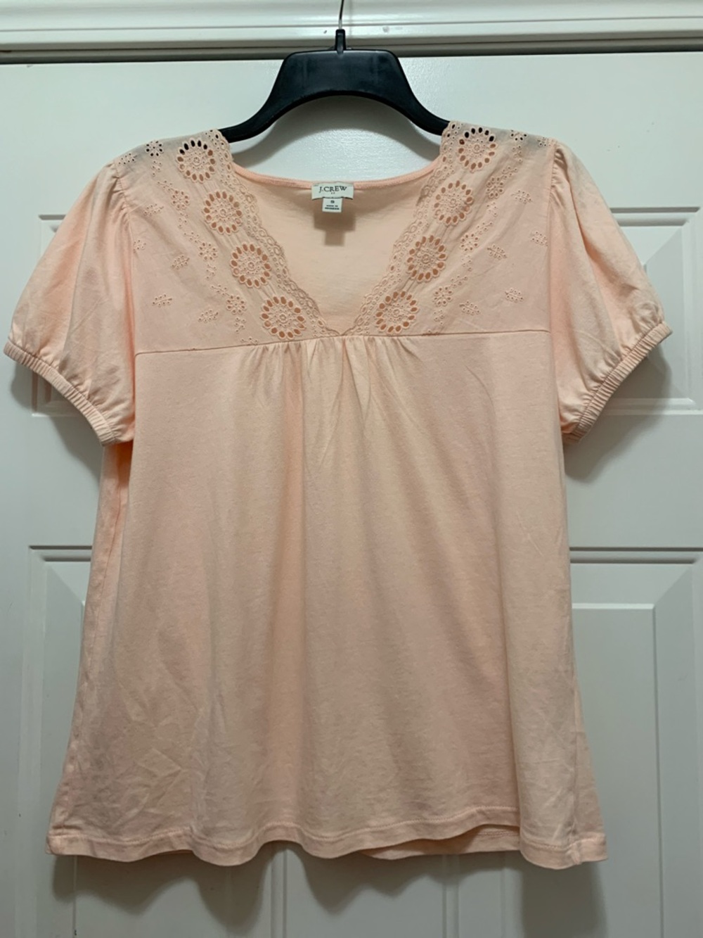 3/$15 J. Crew 100% Cotton Peach Eyelet V-Neck Short Sleeve Top Size Small